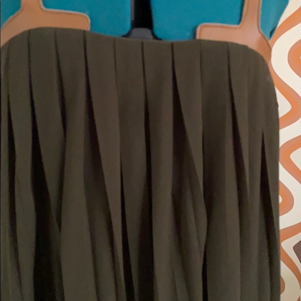 Pleated chiffon strap dress! - Picture 3 of 5
